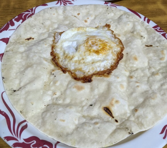 Chapatti with a fried egg on the ABC trek