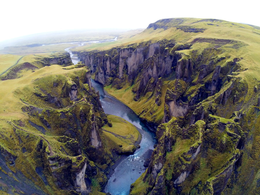 Fjaðrárgljúfur Canyon