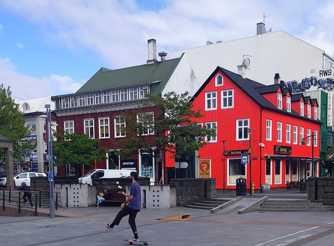 Southern Iceland - Waiting for Geysers, Exploring Secluded Waterfalls ...