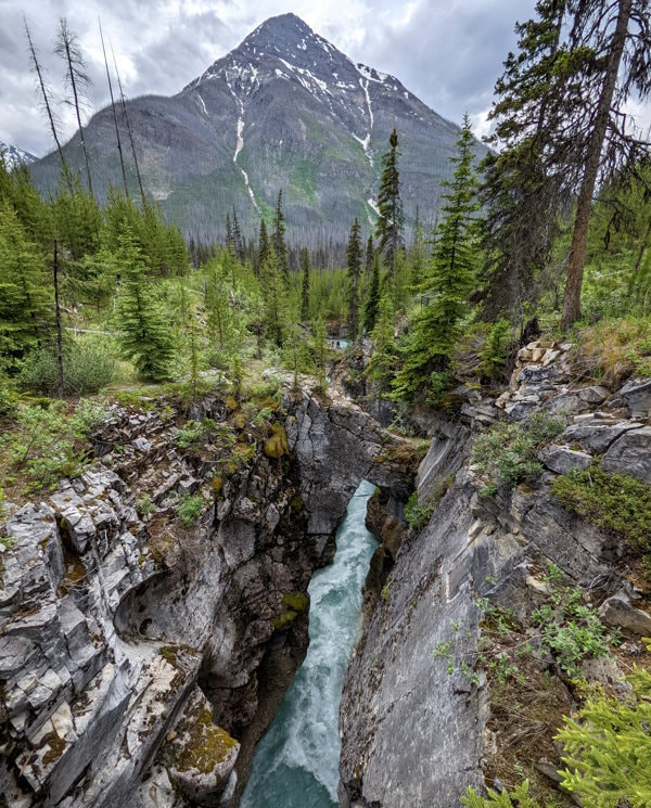 Canadian Rockies Tour - Kootaney National Park - Marble Canyon