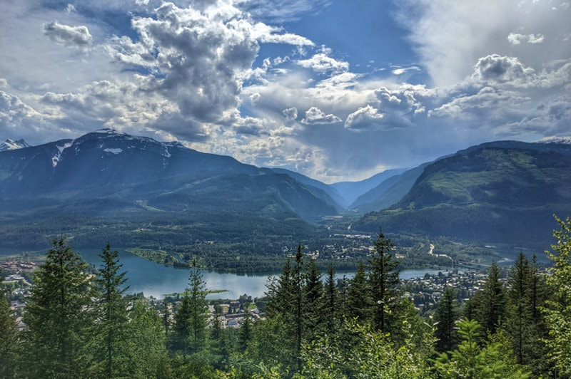 Canadian Rockies Tour - Revelstoke National Park - View from a lookout